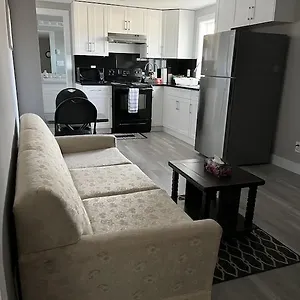 brand-new-one-bedroom-two-bed-separated-suite.hotels-victoria.net/