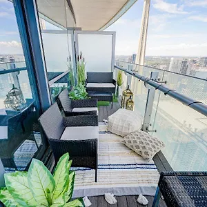dt-luxury-amazing-city-view-near-union-station-free-parking.niagara-fallshotels.com/